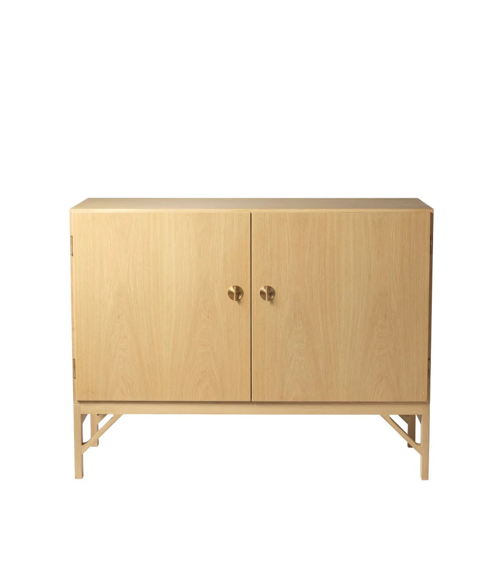 FDB Møbler A232 - Sideboard Oak Nature Lacquered 36.9 x 48 x 17.5 in by Børge Mogensen