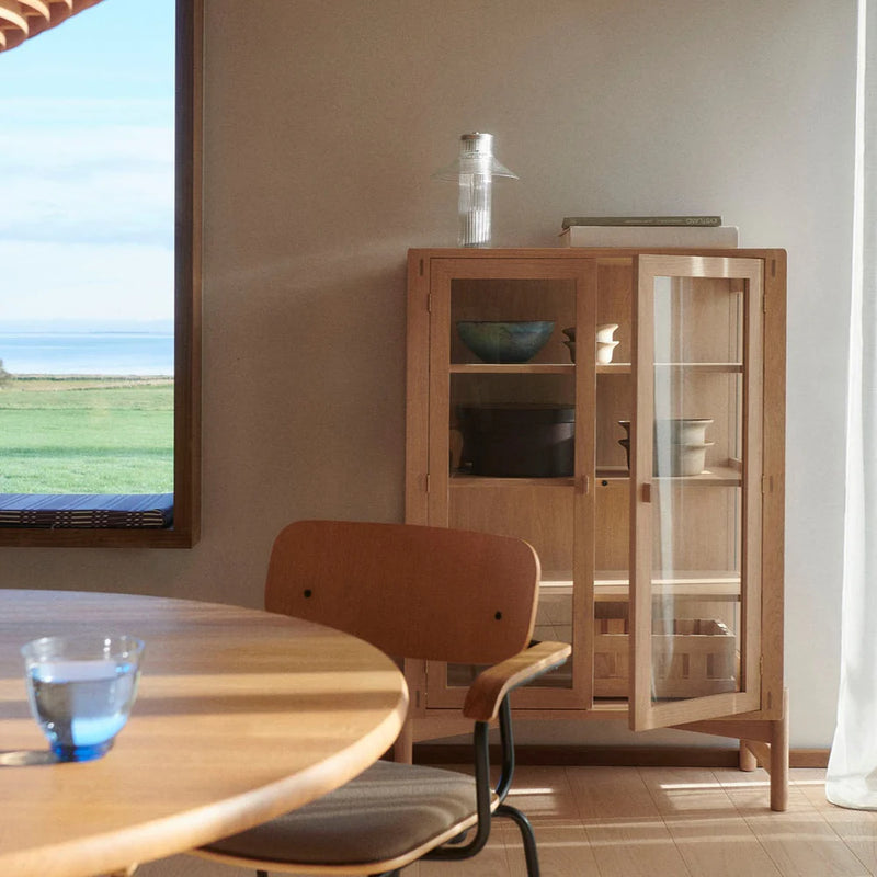 FDB Møbler A90 - Boderne Display Cabinet Oak Nature Lacquered 50 x 33.5 x 15.7 in by Rasmus Appel