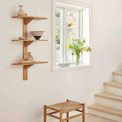 FDB Møbler B100 - Shelves Oak Solid Nature Oiled 39.4 x 19.7 in (narrow) by Laura Bilde