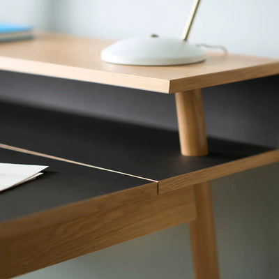 FDB Møbler C68 - Nørrebro Desk Oak Nature Lacquered 34.9 x 46.5 x 26.8 in Linoleum Nero by Isabel Ahm