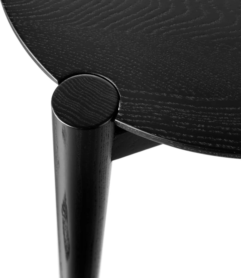FDB Møbler D102 - Søs Coffee Table Ø: 21.7 in Oak Solid Jet Black (RAL 9005) Painted by Stine Lundgaard Weigelt