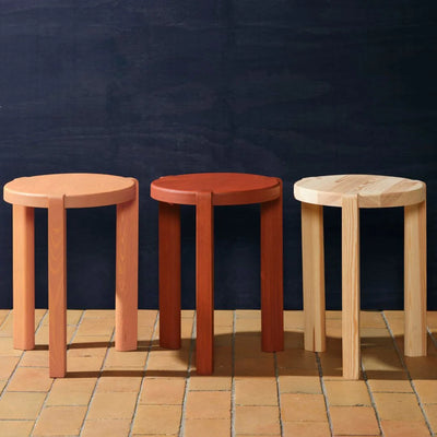 FDB Møbler D108 - Ragnesminde - Side Table Ø: 13.8 in Pine Solid Carmine Red (48/Bilbao) Oiled by Katrine Sander