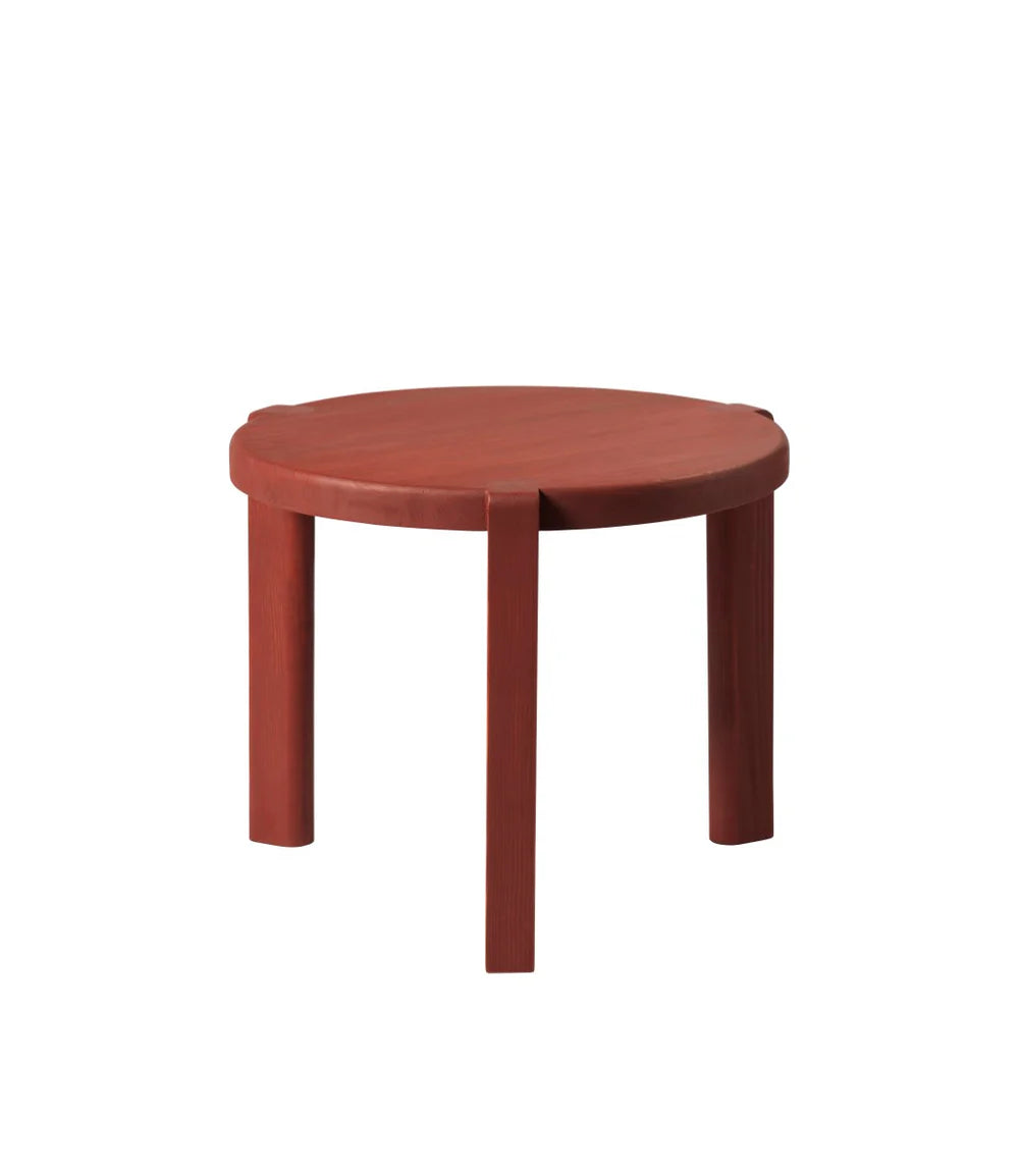 FDB Møbler D108 - Ragnesminde - Coffee Table Ø: 18.9 in Pine Solid Carmine Red (48/Bilbao) Oiled by Katrine Sander