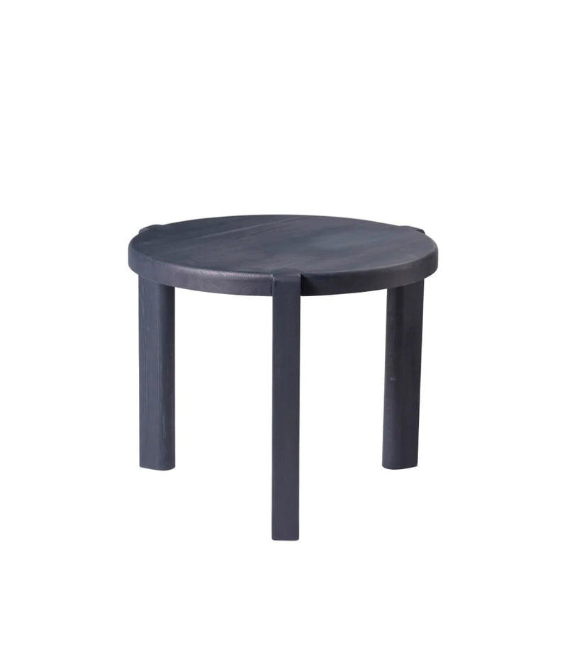 FDB Møbler D108 - Ragnesminde - Coffee Table Ø: 18.9 in Pine Solid Midnight Blue (34/Aarhus) Oiled by Katrine Sander