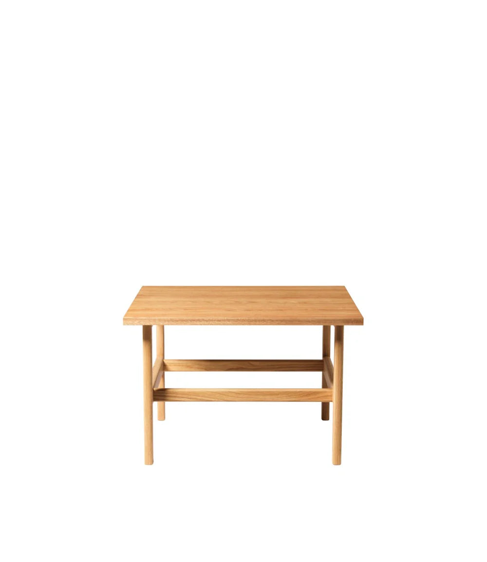FDB Møbler D33 - Coffee Table 31.5 x 31.5 in Oak Solid Nature Oiled by Jørgen Bækmark