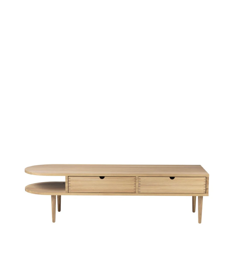 FDB Møbler F24 - Bench Oak Solid Nature Lacquered by Diana Mot & Isabella Bergstrøm