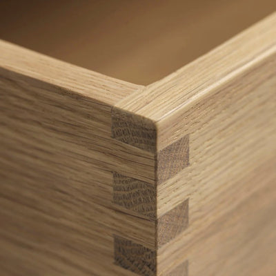 FDB Møbler F24 - Bench Oak Solid Nature Lacquered by Diana Mot & Isabella Bergstrøm