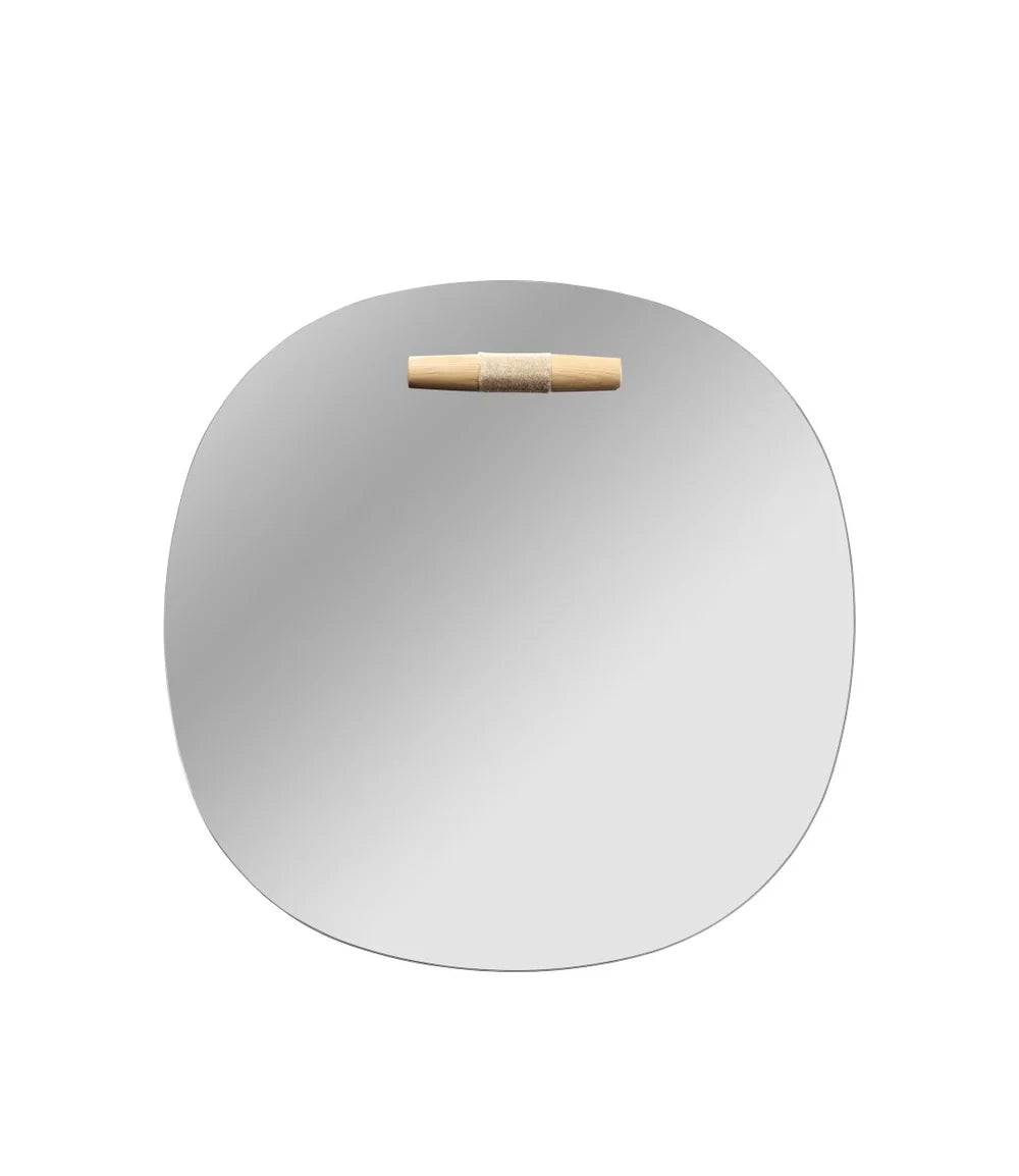 FDB Møbler I4 - Birksø - Mirror Oak Nature Lacquered Ø: 27.6 in Regular by Rebecca Uth