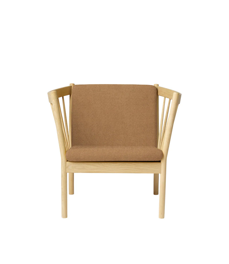 FDB Møbler J146 - Armchair Oak Nature Lacquered MLF Brown (15) by Erik Ole Jørgensen