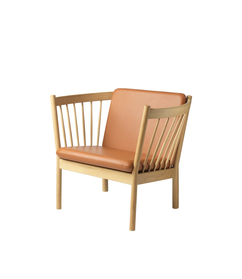 FDB Møbler J146 - Armchair Oak Nature Lacquered Leather Cognac Leather by Erik Ole Jørgensen