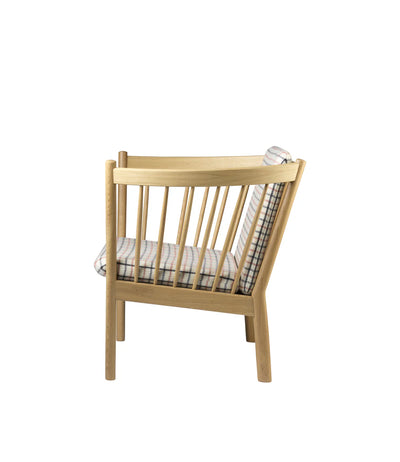 FDB Møbler J146 - Armchair Oak Nature Lacquered Wool Red Diced (14) by Erik Ole Jørgensen