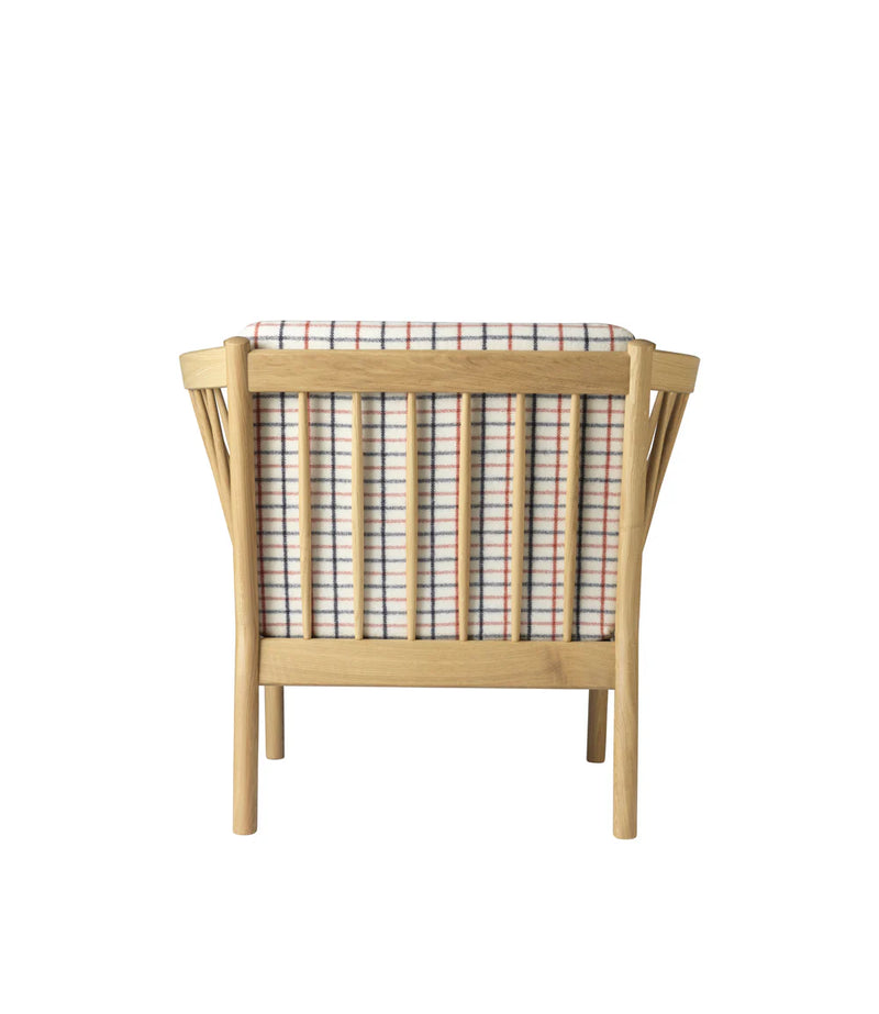 FDB Møbler J146 - Armchair Oak Nature Lacquered Wool Red Diced (14) by Erik Ole Jørgensen