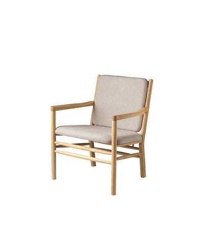 FDB Møbler J147 - Armchair Oak Nature Lacquered MLF Beige (61) by Erik Ole Jørgensen