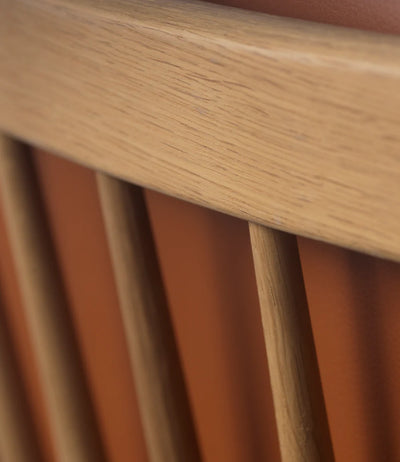 FDB Møbler J147 - Armchair Oak Nature Lacquered Leather Semi-Aniline Cognac by Erik Ole Jørgensen