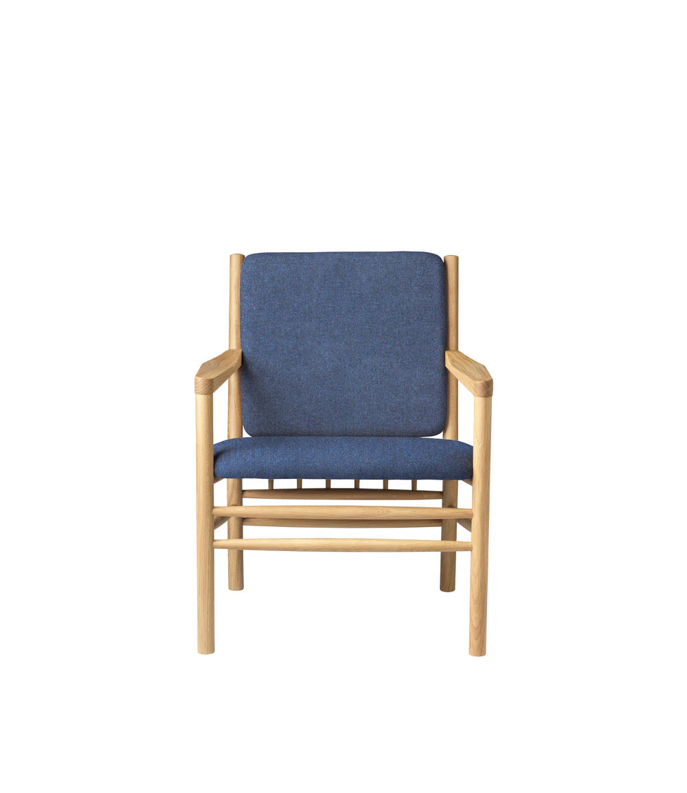 FDB Møbler J147 - Armchair Oak Nature Lacquered MLF Dark Blue (36) by Erik Ole Jørgensen