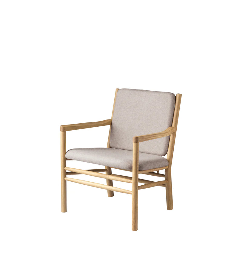 FDB Møbler J147 - Armchair Oak Nature Lacquered MLF Light Grey (02) by Erik Ole Jørgensen