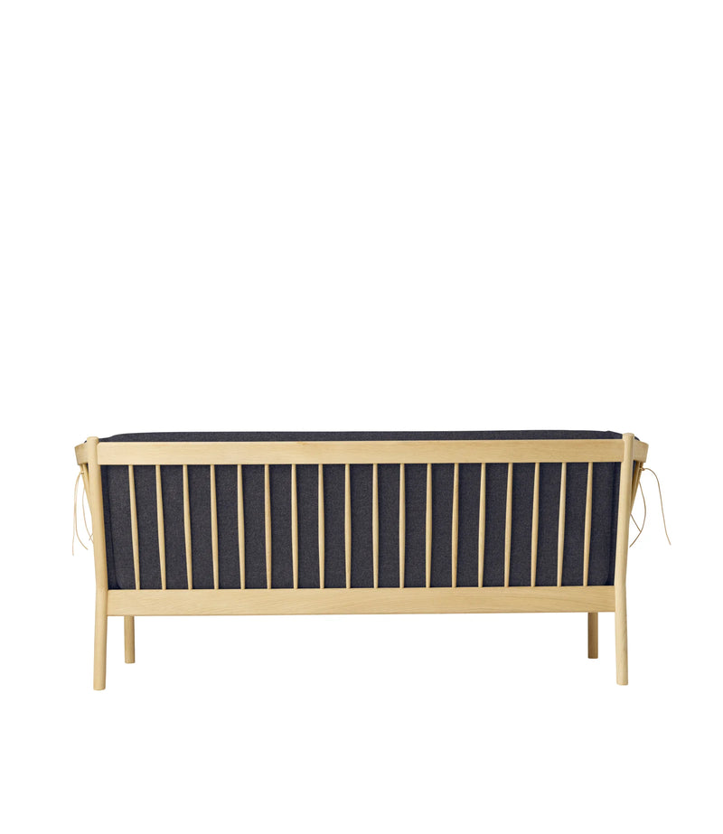 FDB Møbler J149 - 3-Person Couch Oak Nature Lacquered MLF Dark Grey (28) by Erik Ole Jørgensen