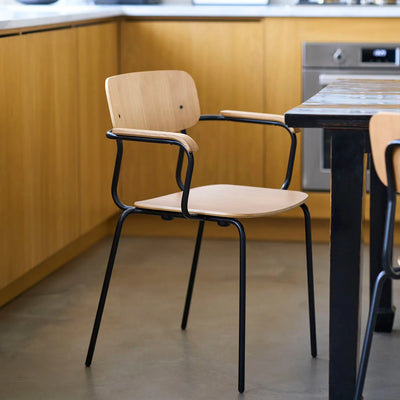 FDB Møbler J183 - Holmen - Stackable chair w/armrests Steel Black Powder coated Oak veneer Nature by Jakob Thau