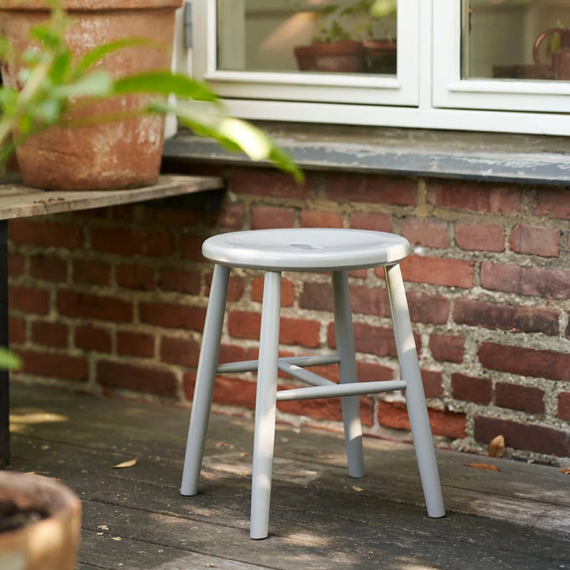 FDB Møbler J27 - Stool - Nordic Swan Ecolabel Beech Pebble Grey (NCS S 4000-N) Painted waterbased by Børge Mogensen