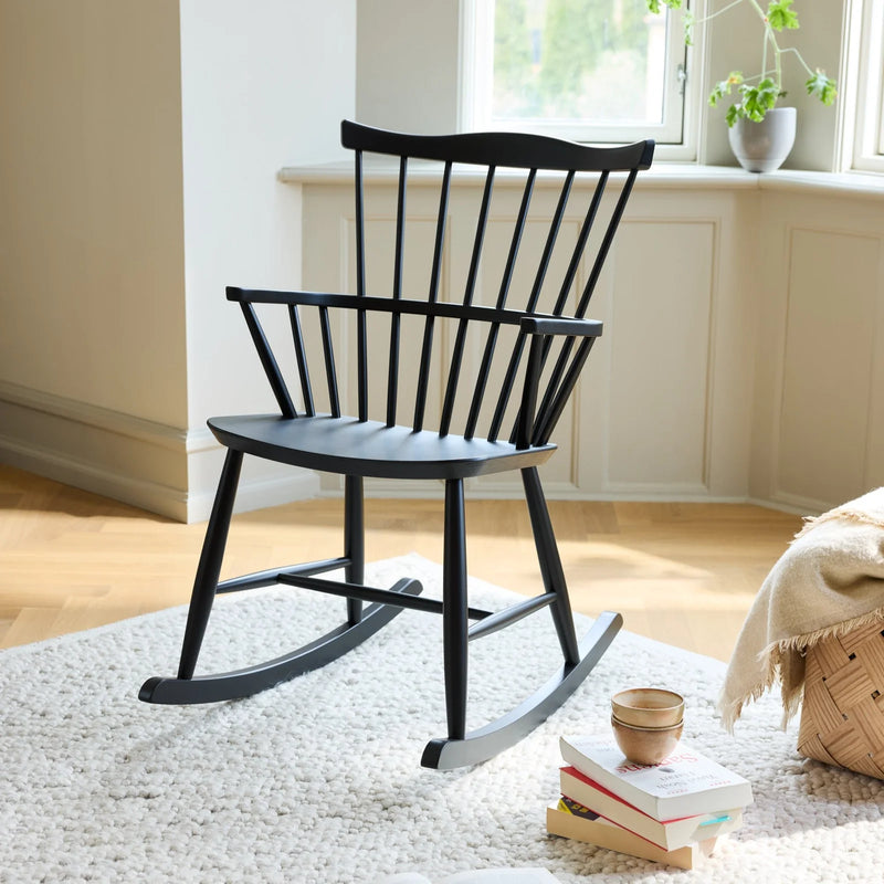 FDB Møbler J52G - Rocking Chair Beech Jet Black (RAL 9005) Painted Waterbased by Børge Mogensen