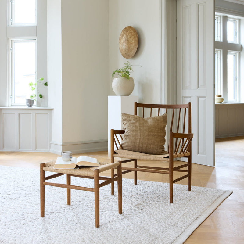 FDB Møbler J82 - Lounge Chair - Nordic Swan Ecolabel Oak Smoked Oiled Nature by Jørgen Bækmark