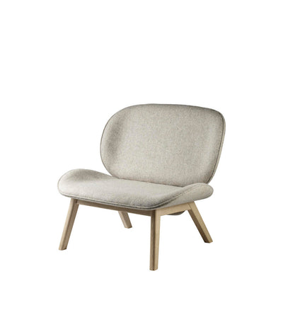 FDB Møbler L32 - Suru - Lounge Chair Oak Nature Lacquered Wales (DAW) Dark Beige Mottle by Carina Maria Mølgaard Nielsen