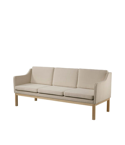 FDB Møbler L43 - MK46 Mogens Koch - 3 Pers. Couch Oak Nature Lacquered De Ploeg Prairie Beige 90 by Mogens Koch