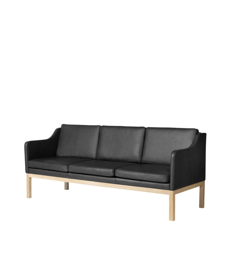 FDB Møbler L43 - MK46 Mogens Koch - 3 Pers. Couch Oak Nature Lacquered Spoor Zea Leather Black by Mogens Koch