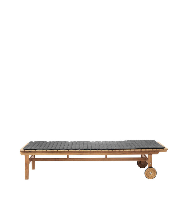 FDB Møbler M22 - Sammen - Seat cushionFor M8 Sun loungerAntracitgrey(Negro)Akryl dralo by Thomas E. Alken