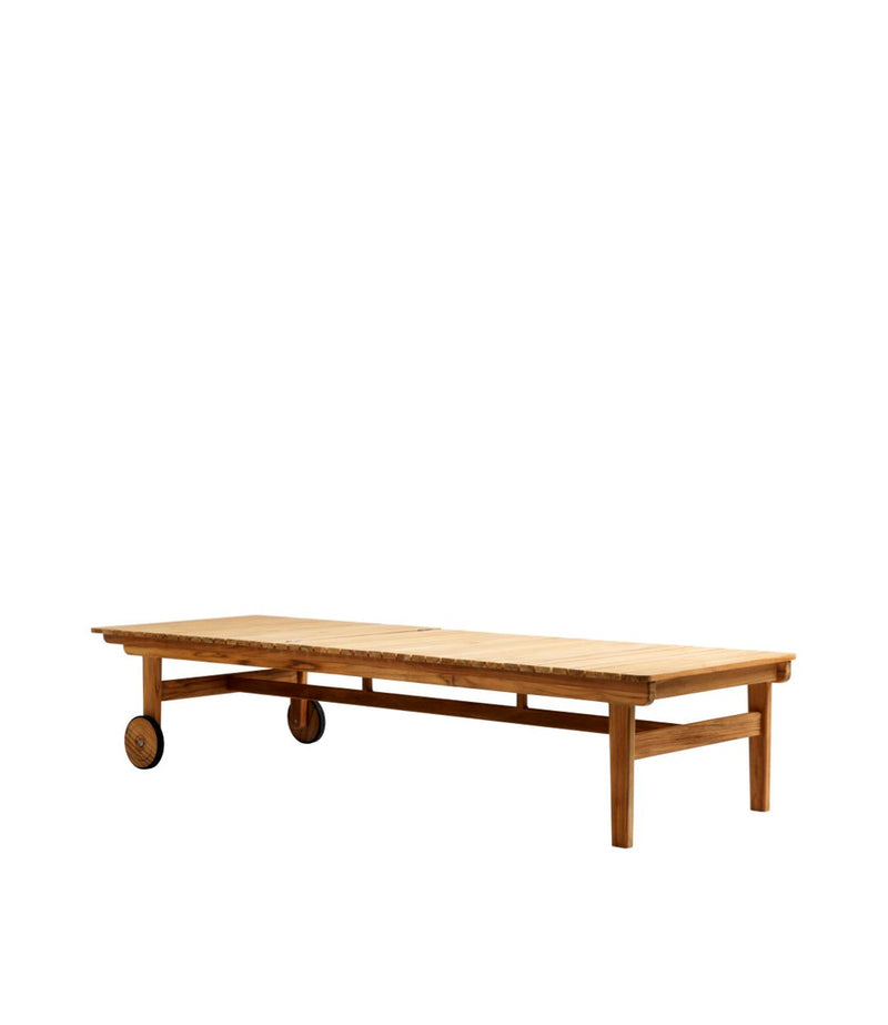 FDB Møbler M8 - Sammen - Sun Lounger Teak Solid Nature Oiled by Thomas E. Alken