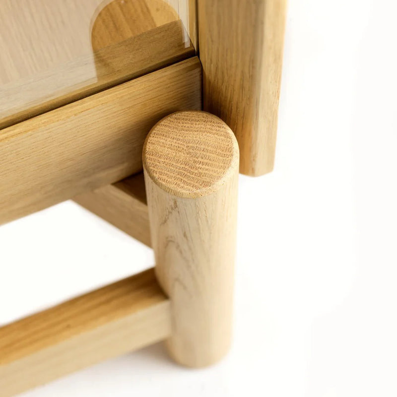 FDB Møbler A90 - Boderne Display Cabinet Oak Nature Lacquered 70.1 x 33.5 x 15.7 in by Rasmus Appel